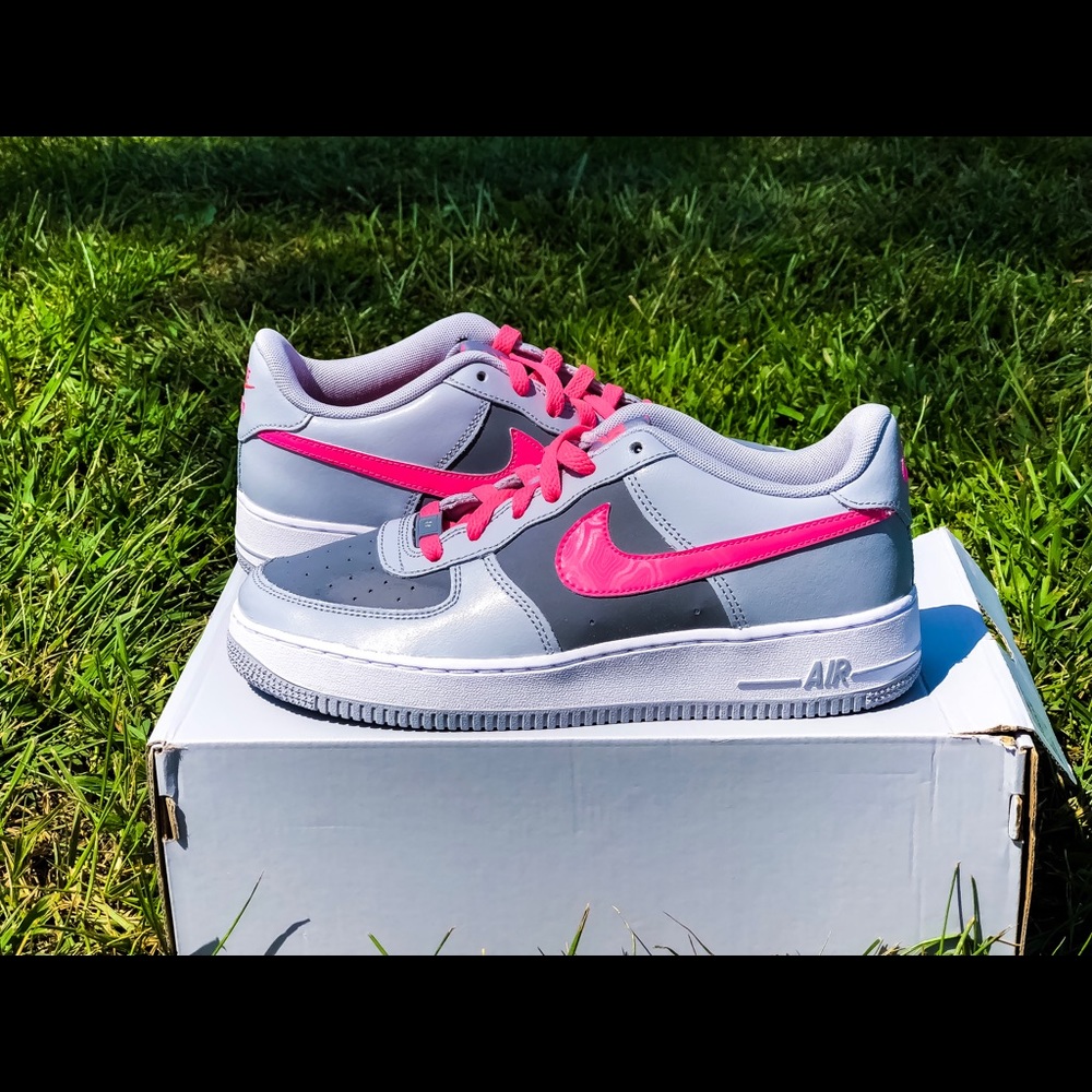Nike Air Force 1 • sz 7Y = Women’s sz 8.5